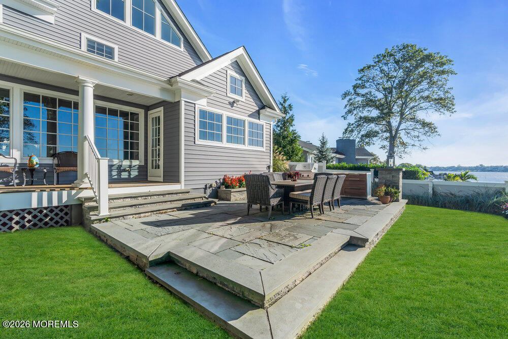 82 Conover Lane Red Bank NJ 07701