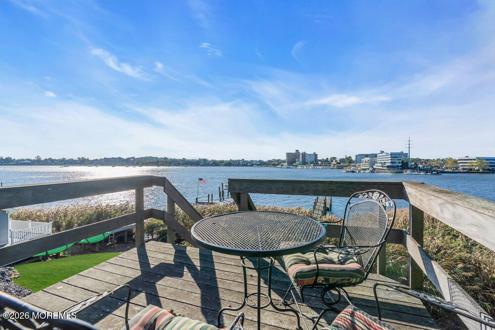 82 Conover Lane Red Bank NJ 07701