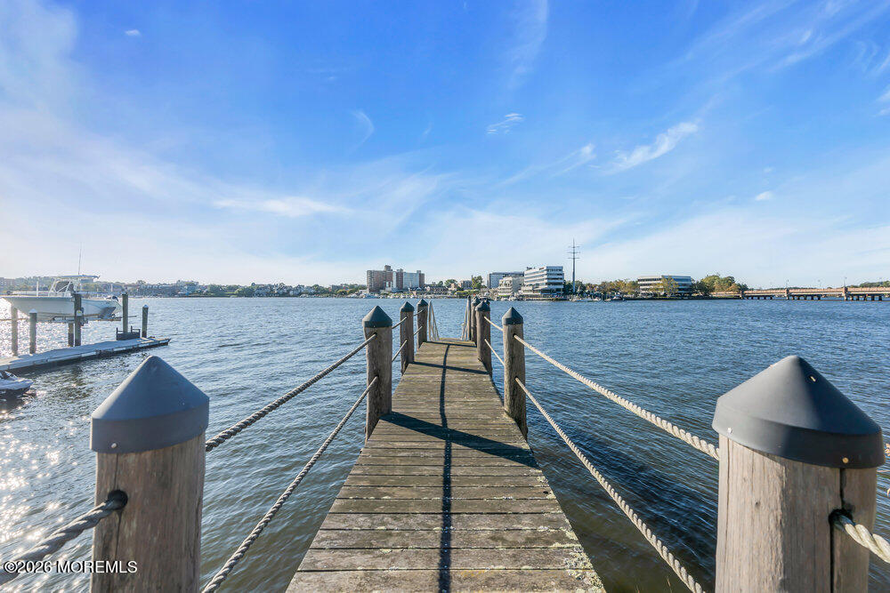82 Conover Lane Red Bank NJ 07701