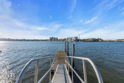 82 Conover Lane Red Bank NJ 07701