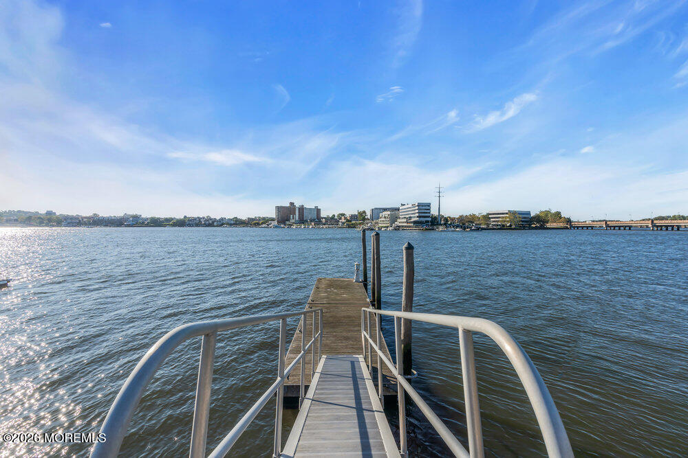 82 Conover Lane Red Bank NJ 07701