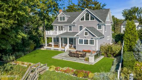82 Conover Lane Red Bank NJ 07701