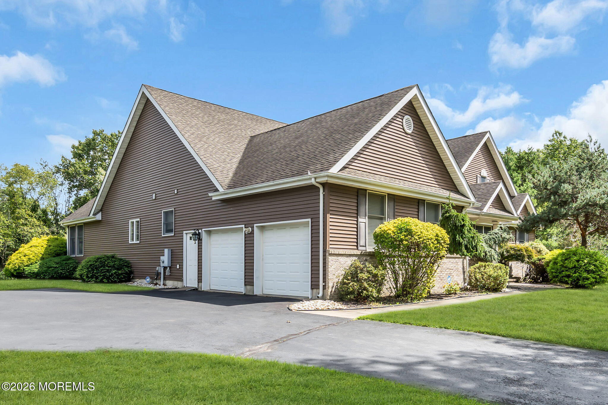 2303 Donna Dee Court Toms River NJ 08755