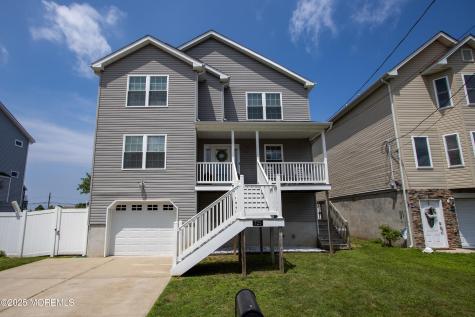 725 Prospect Avenue Union Beach NJ 07735