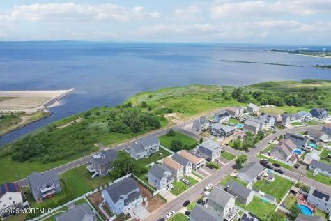 725 Prospect Avenue Union Beach NJ 07735
