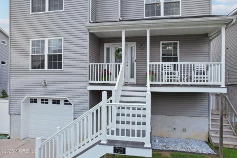 725 Prospect Avenue Union Beach NJ 07735