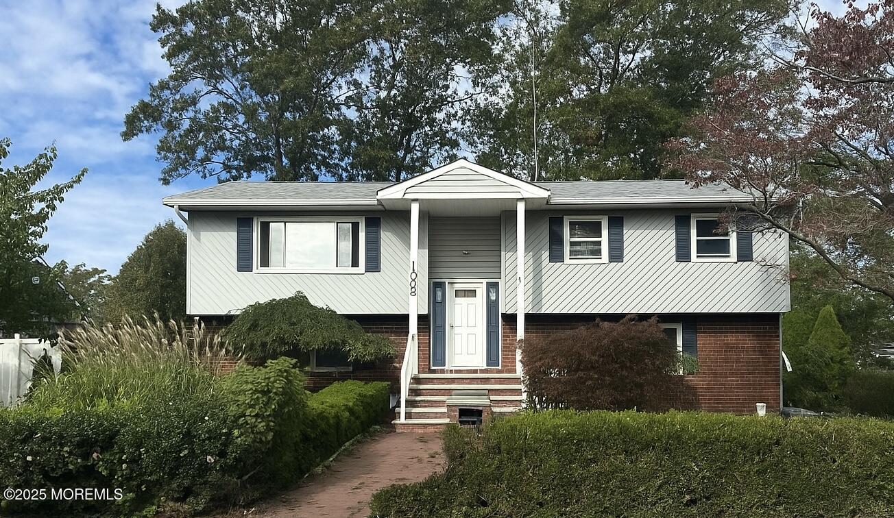 Beachwood NJ, 1000 Neptune Avenue