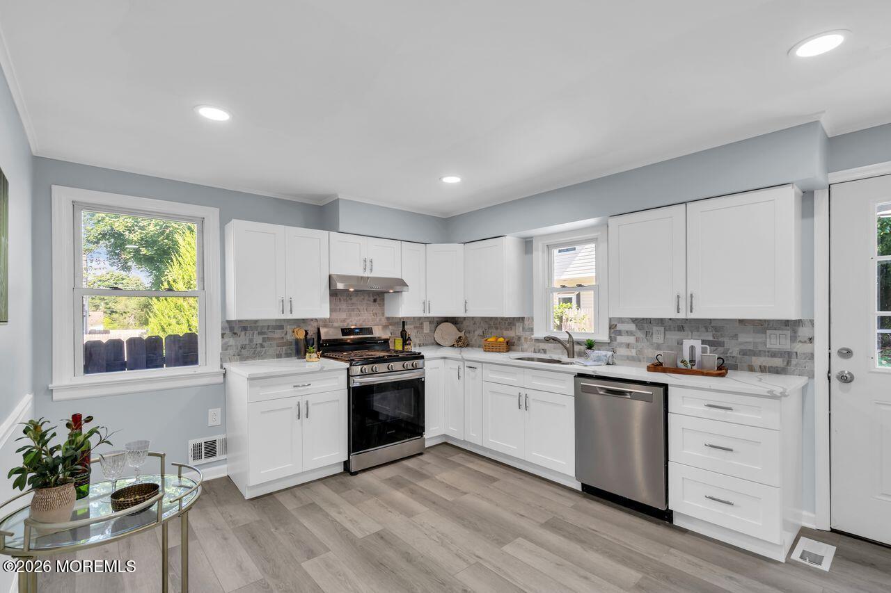 323 Monmouth Avenue Leonardo NJ 07737