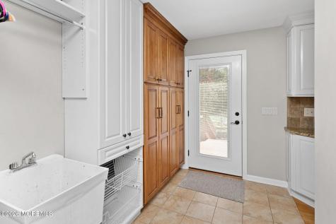 44 Walters Road Robbinsville NJ 08691