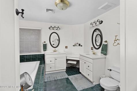 44 Walters Road Robbinsville NJ 08691