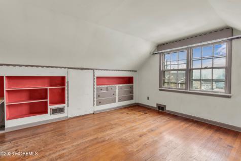 45 Beechwood Terrace Matawan NJ 07747