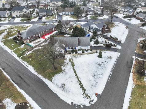 45 Beechwood Terrace Matawan NJ 07747