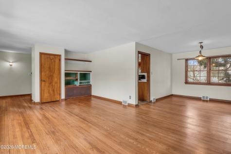 45 Beechwood Terrace Matawan NJ 07747