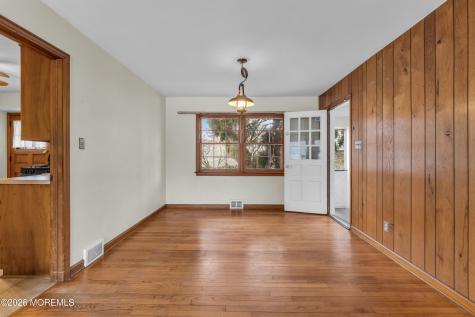 45 Beechwood Terrace Matawan NJ 07747