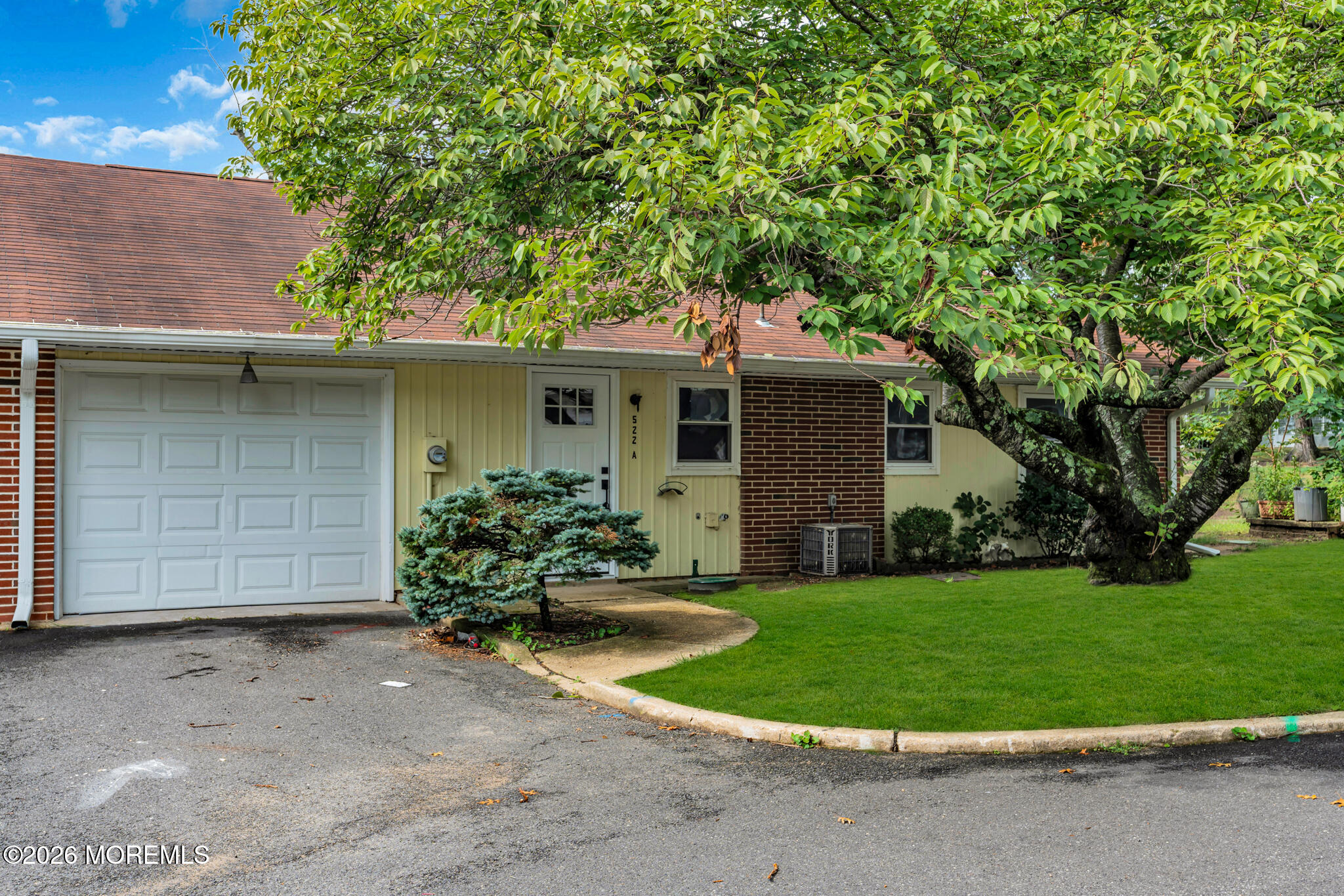 522A Thornbury Court Lakewood NJ 08701