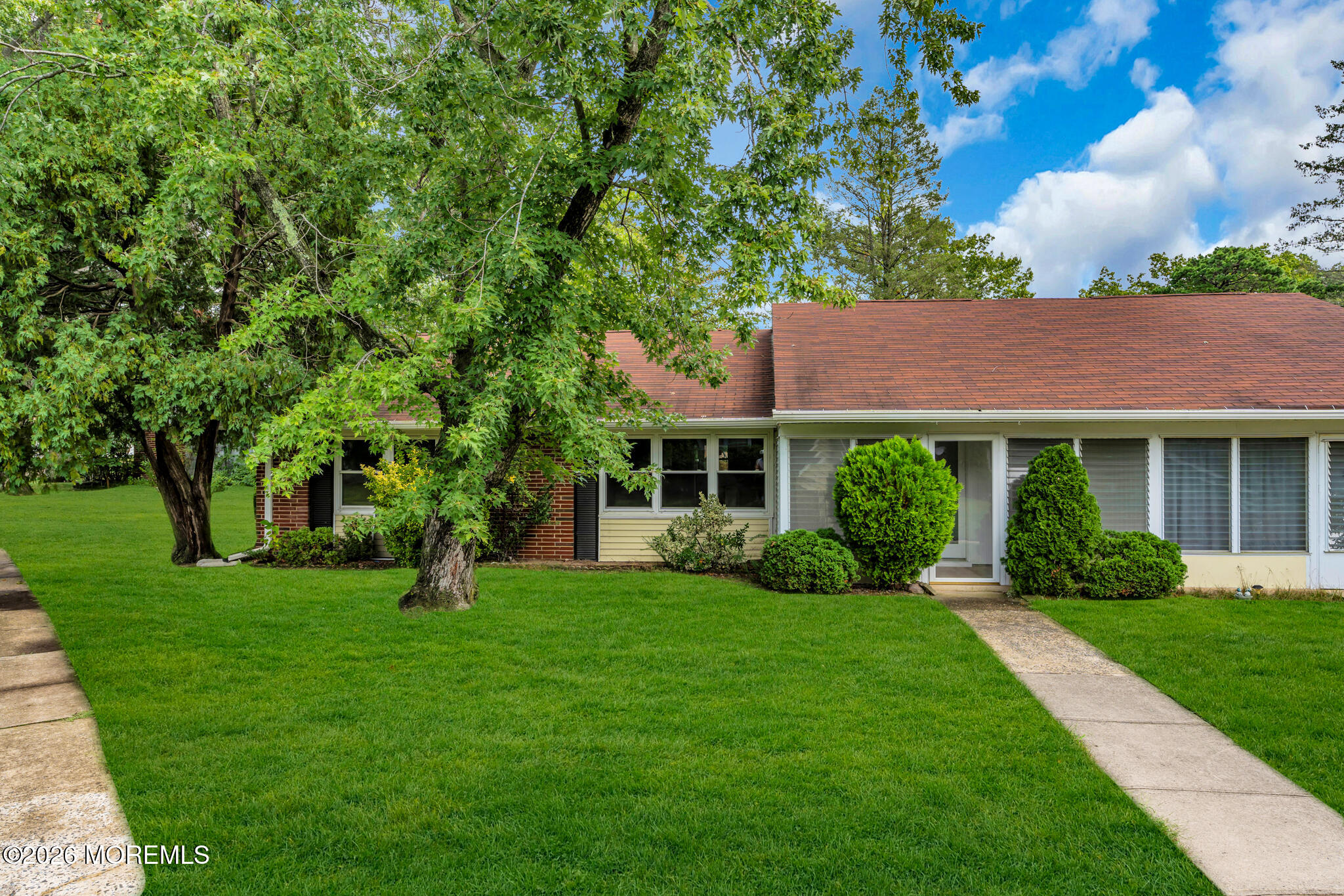 522A Thornbury Court Lakewood NJ 08701