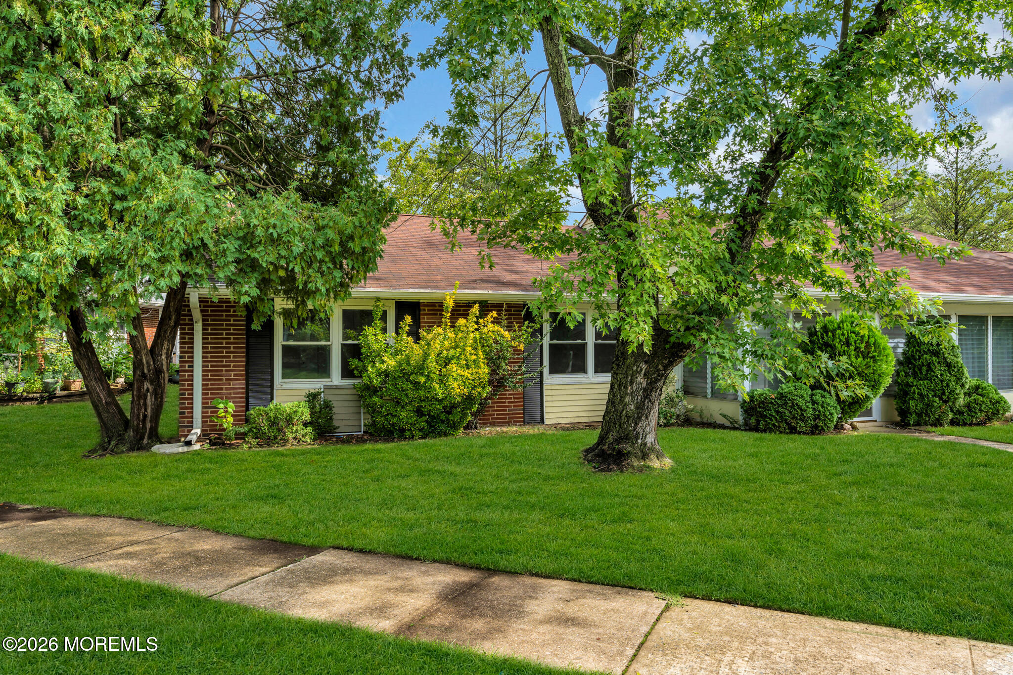 522A Thornbury Court Lakewood NJ 08701