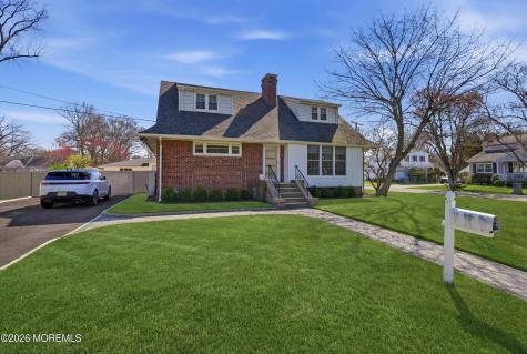 227 Chatham Avenue Oakhurst NJ 07755