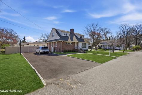 227 Chatham Avenue Oakhurst NJ 07755