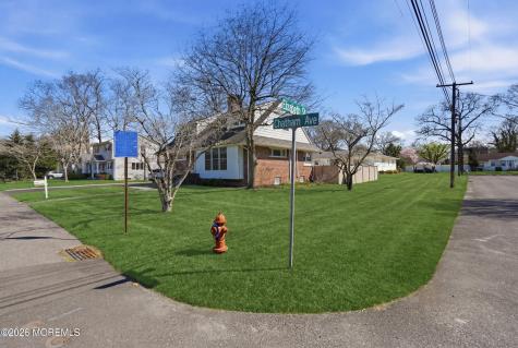 227 Chatham Avenue Oakhurst NJ 07755