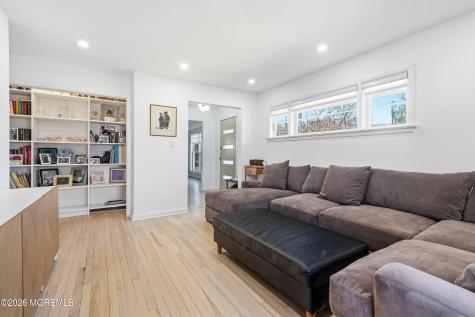 227 Chatham Avenue Oakhurst NJ 07755