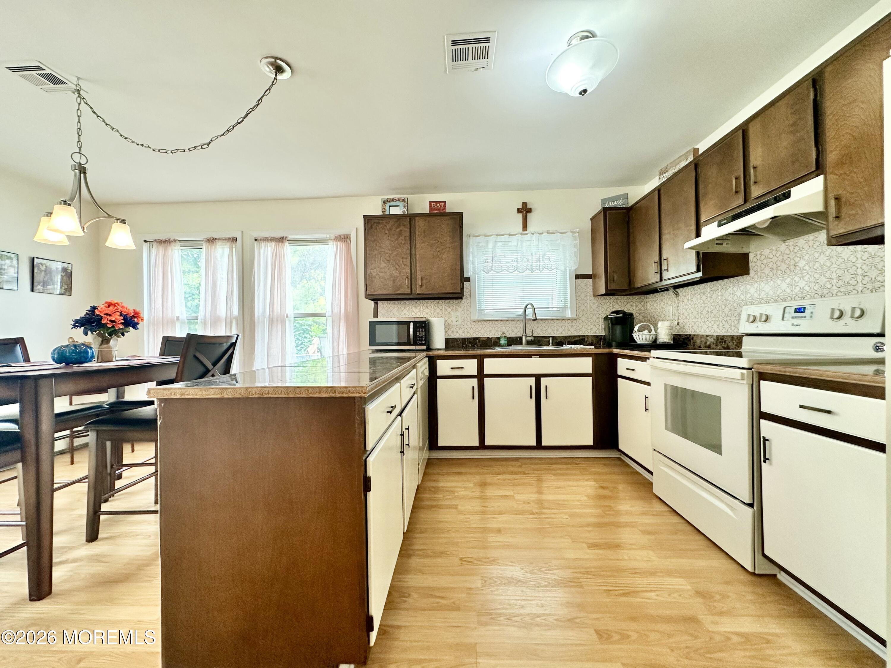 10 Biscayne Street Toms River NJ 08757