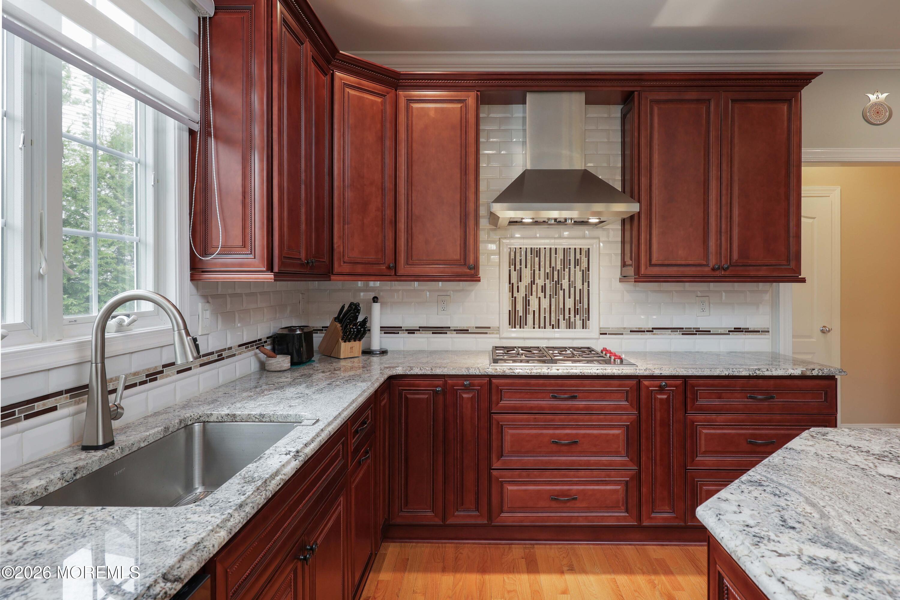 24 Kipling Way Manalapan NJ 07726