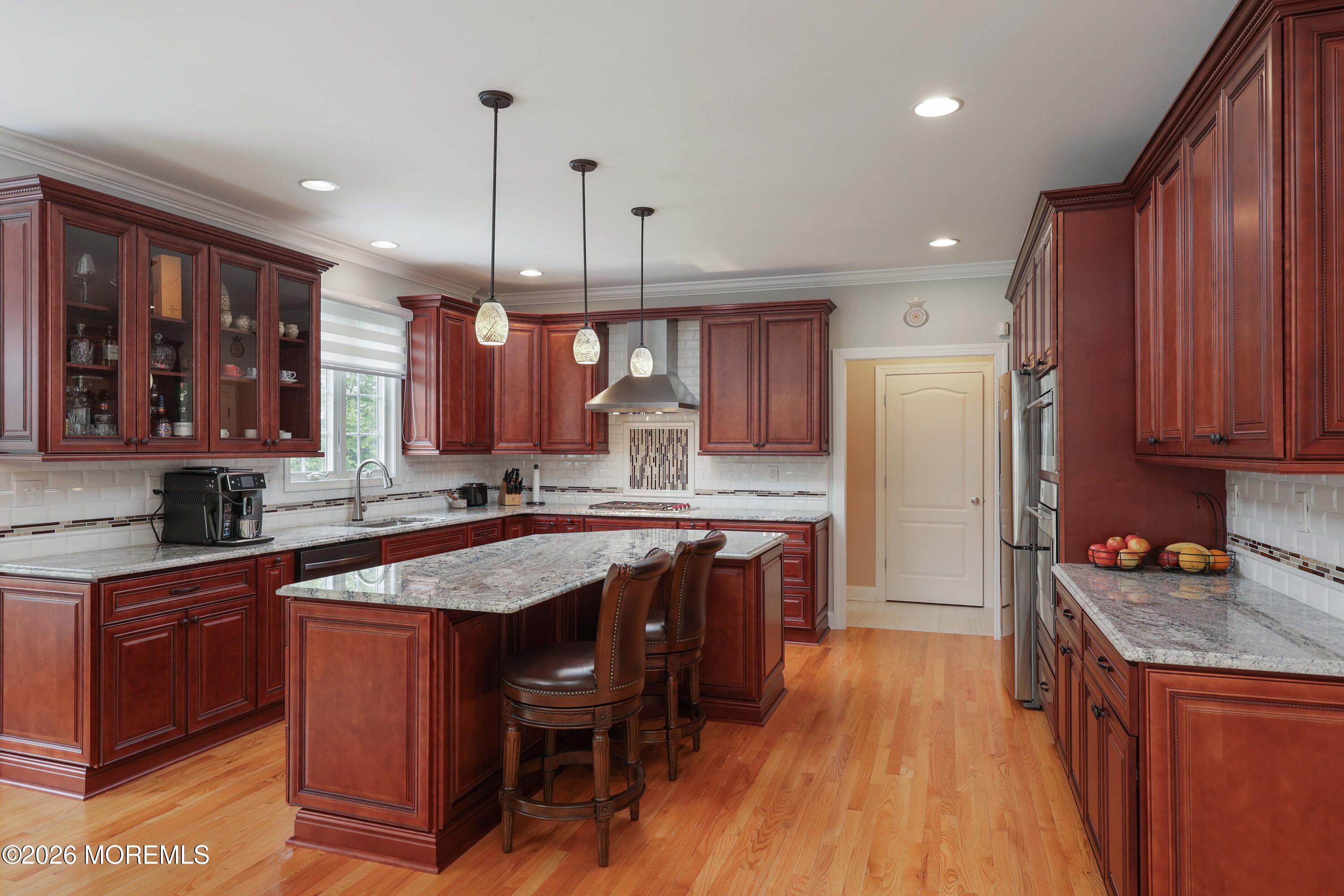 24 Kipling Way Manalapan NJ 07726