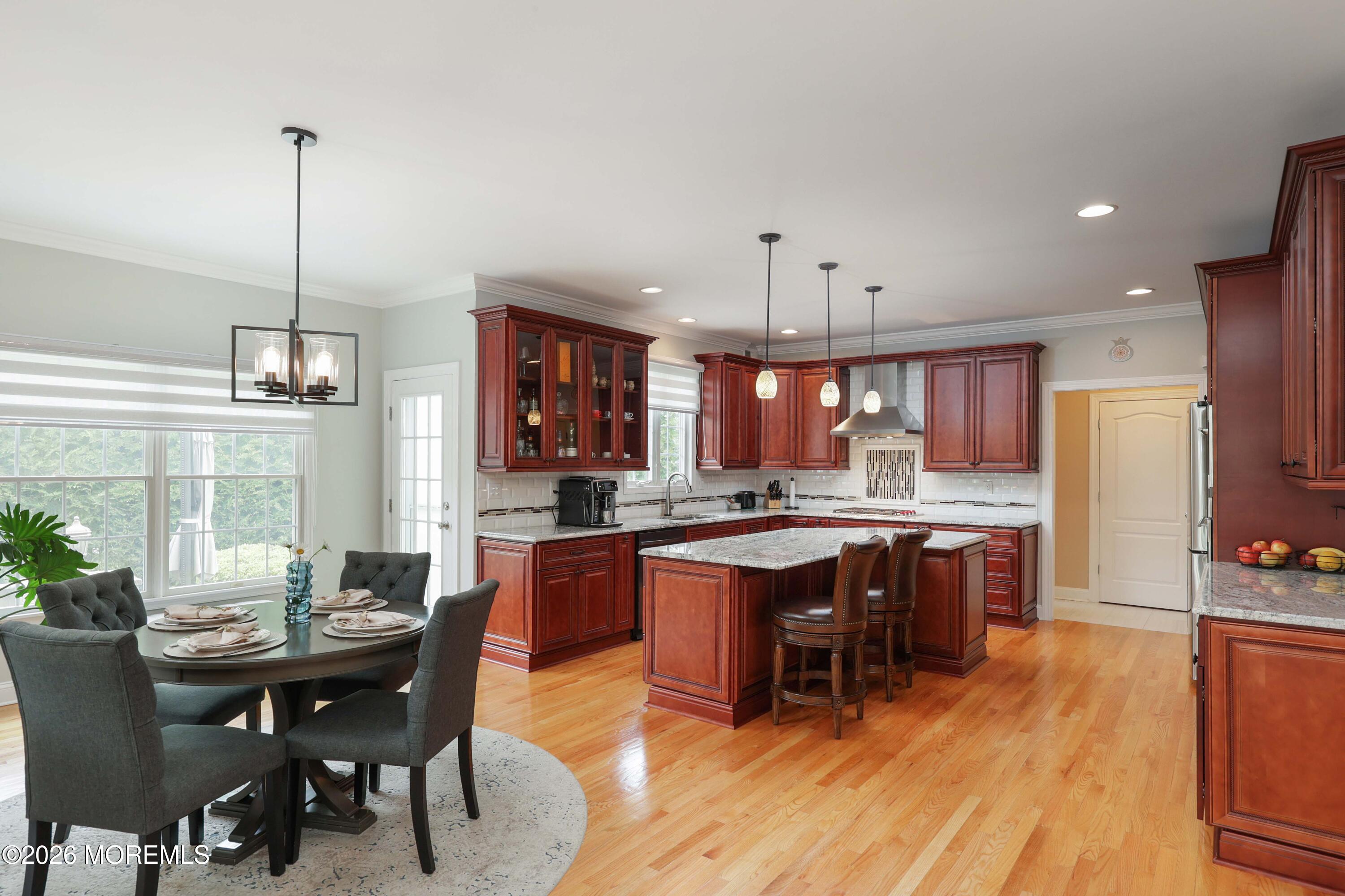 24 Kipling Way Manalapan NJ 07726