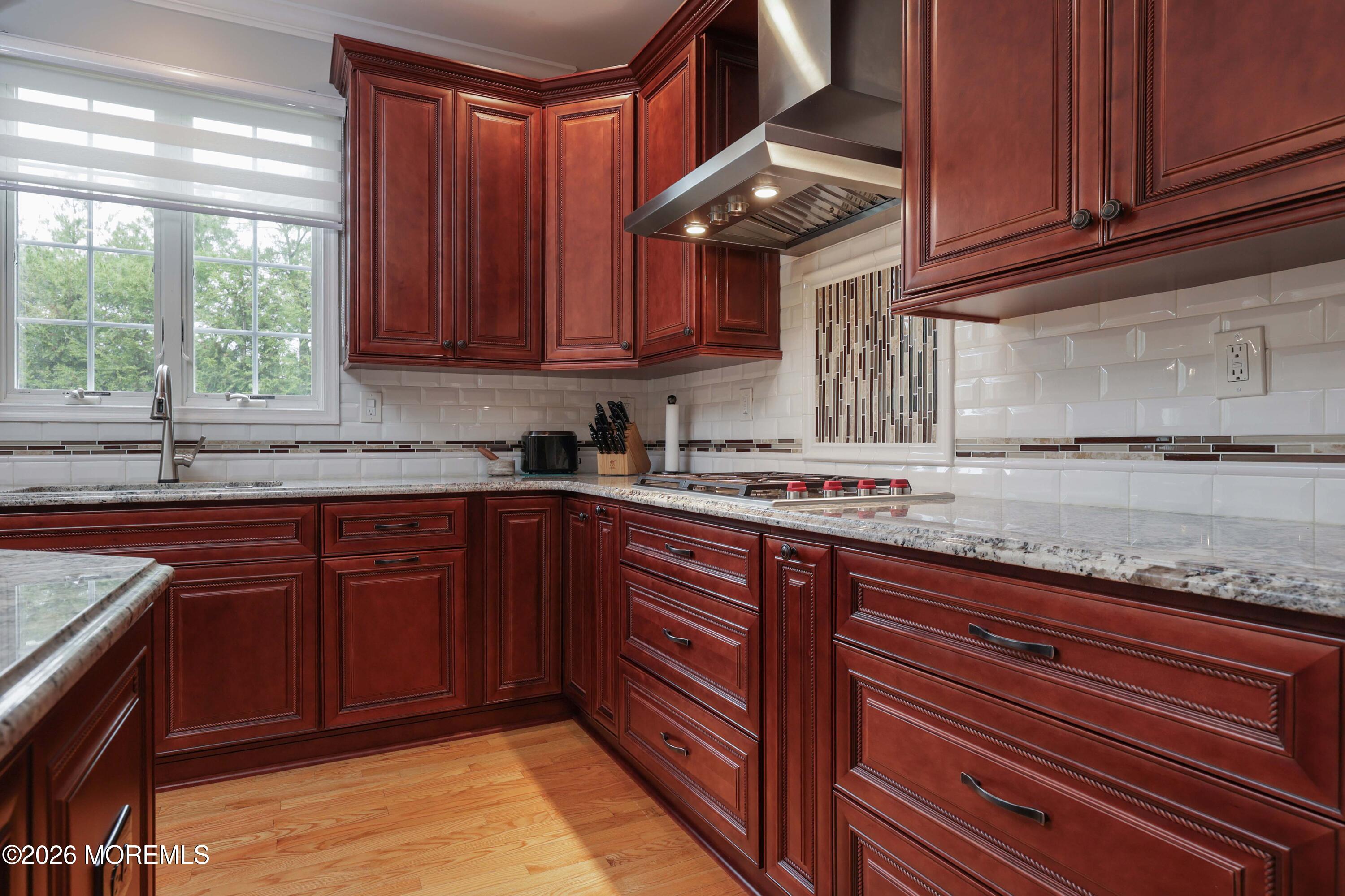24 Kipling Way Manalapan NJ 07726