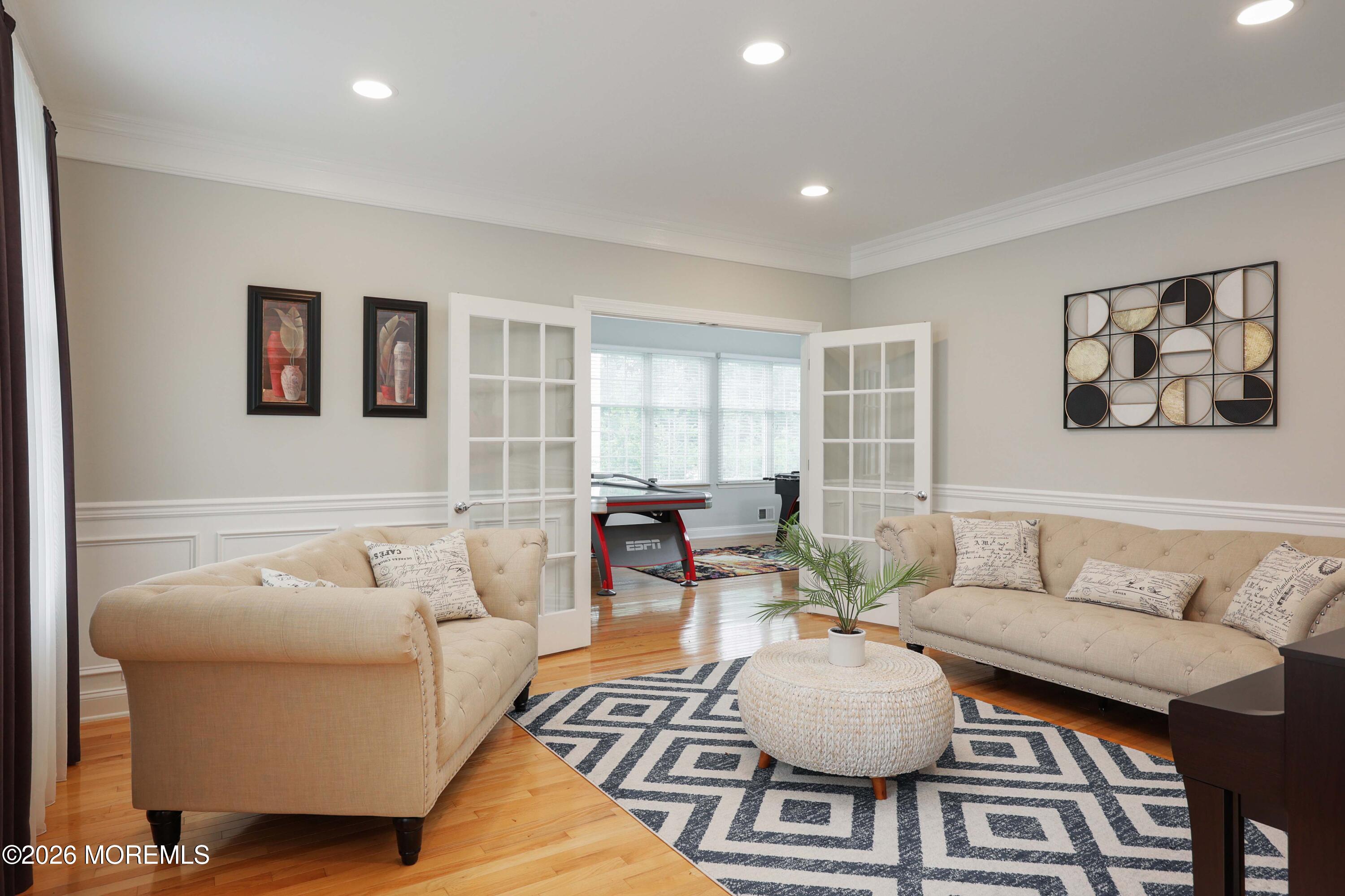 24 Kipling Way Manalapan NJ 07726