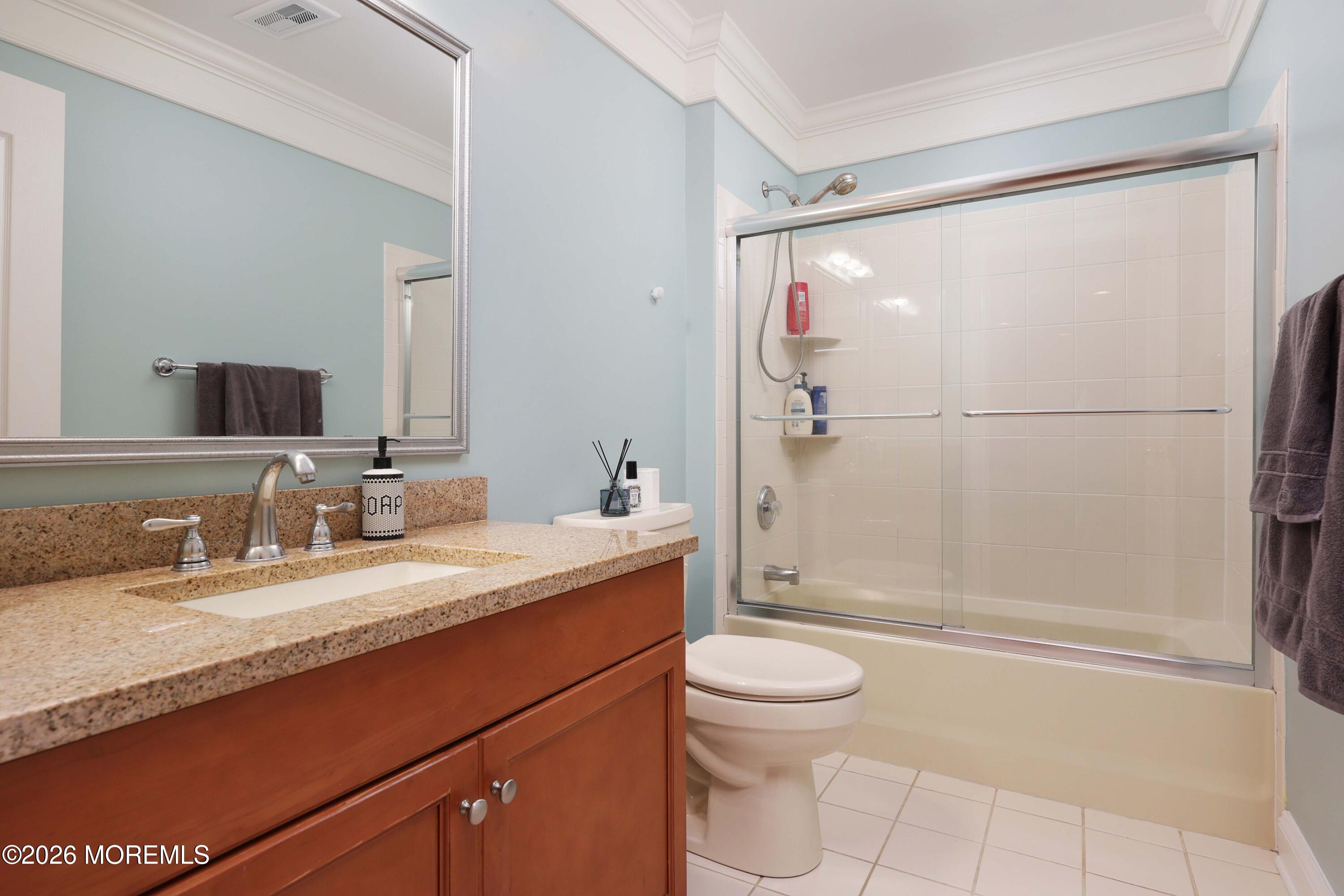24 Kipling Way Manalapan NJ 07726