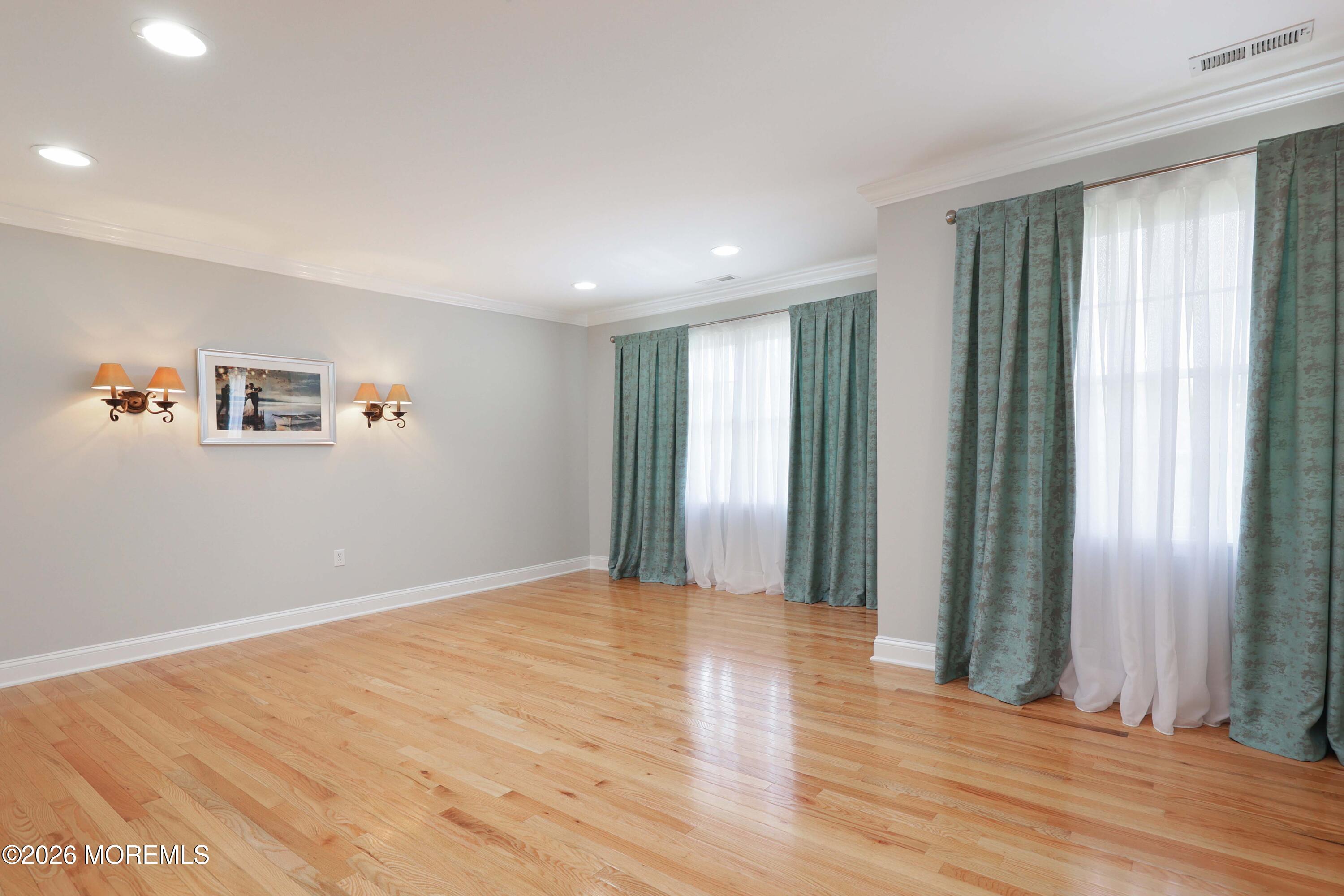 24 Kipling Way Manalapan NJ 07726