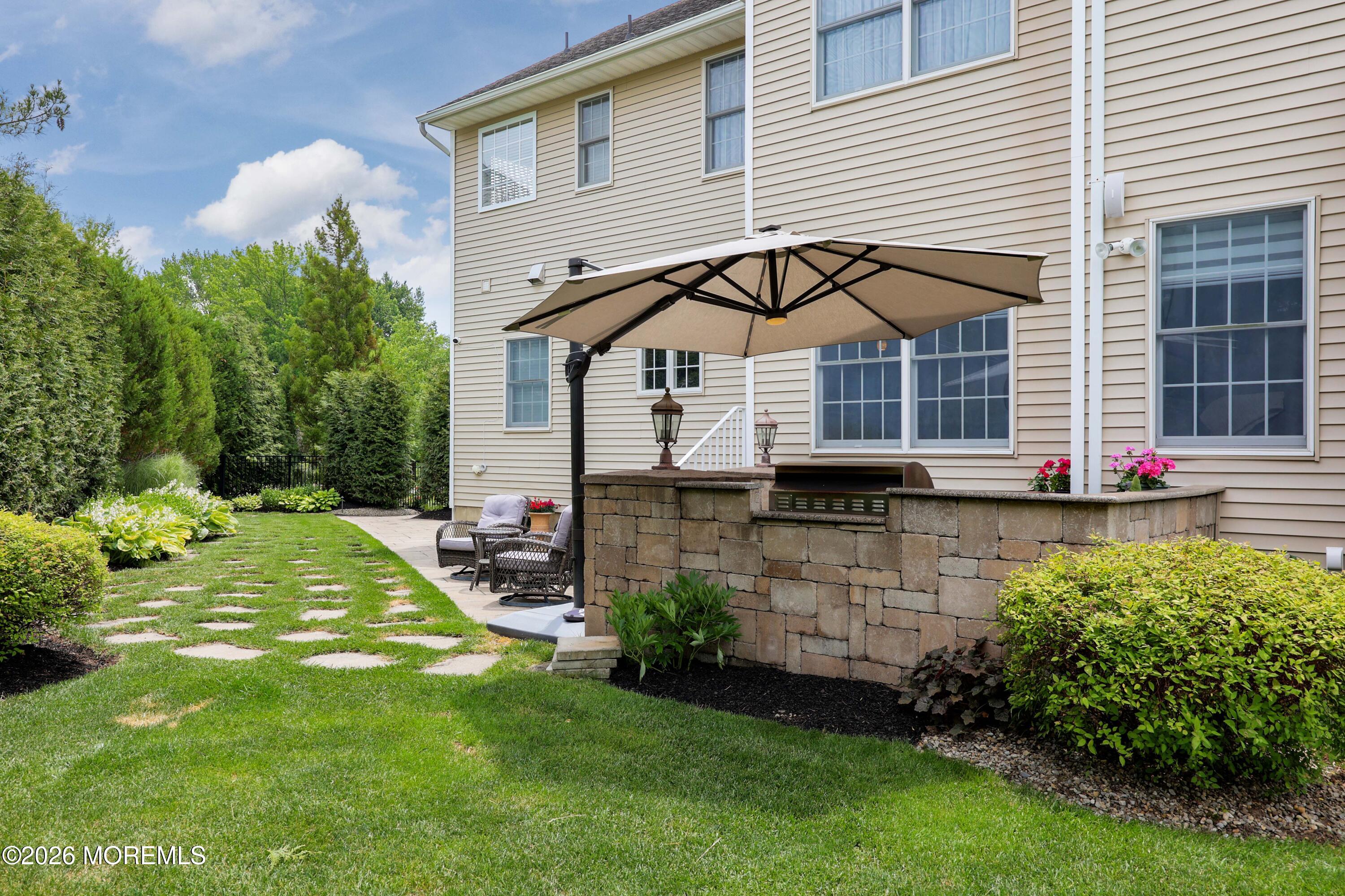24 Kipling Way Manalapan NJ 07726