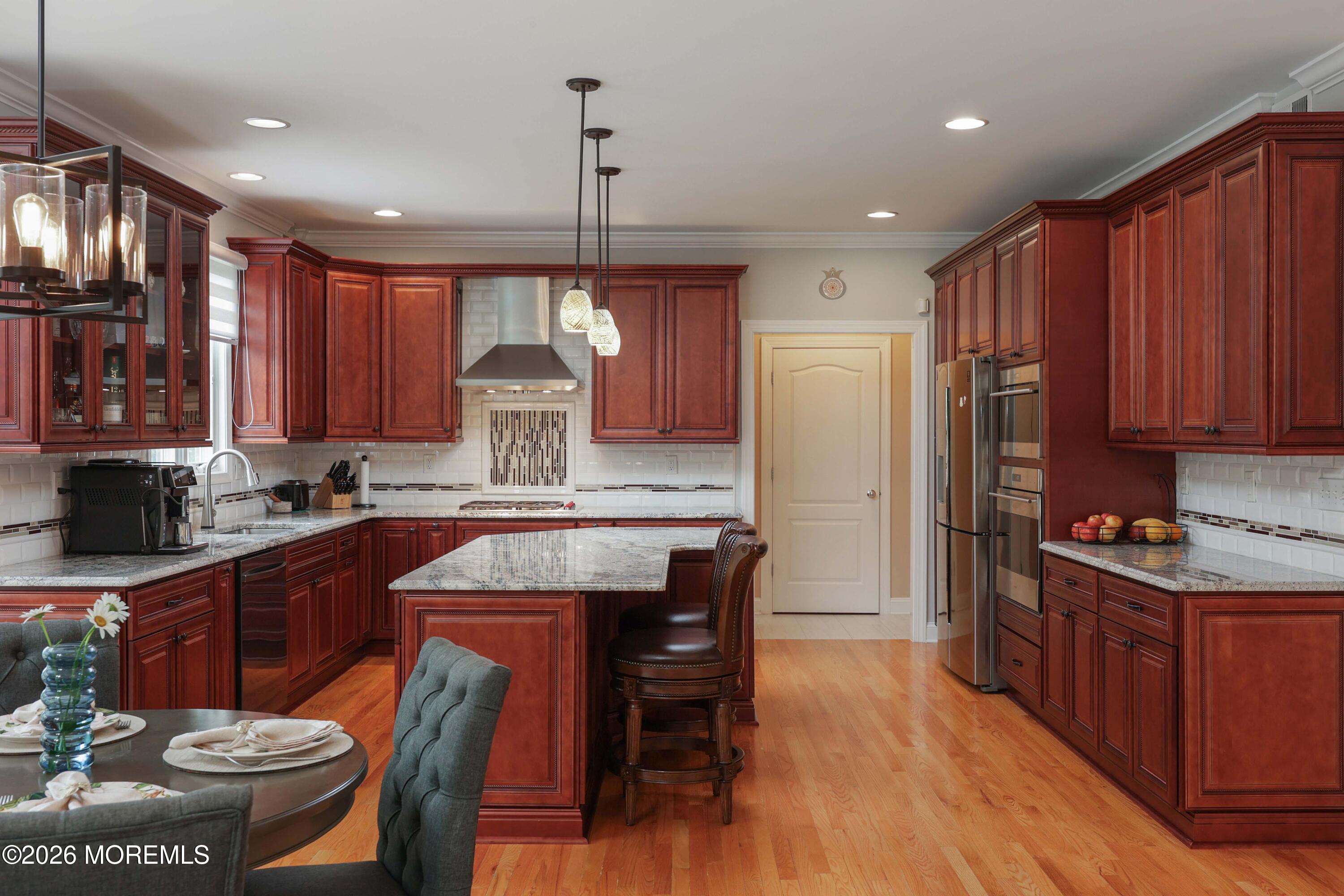 24 Kipling Way Manalapan NJ 07726
