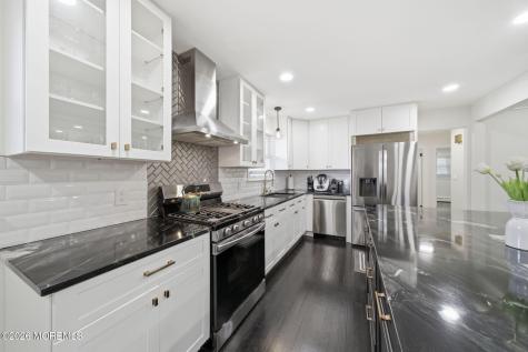 22 Macedulski Terrace South Amboy NJ 08879