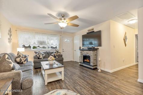 13 Roland Place Hazlet NJ 07730
