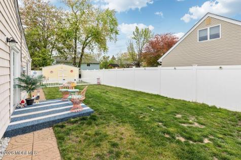 13 Roland Place Hazlet NJ 07730