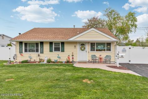 13 Roland Place Hazlet NJ 07730