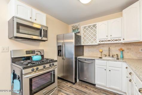 13 Roland Place Hazlet NJ 07730