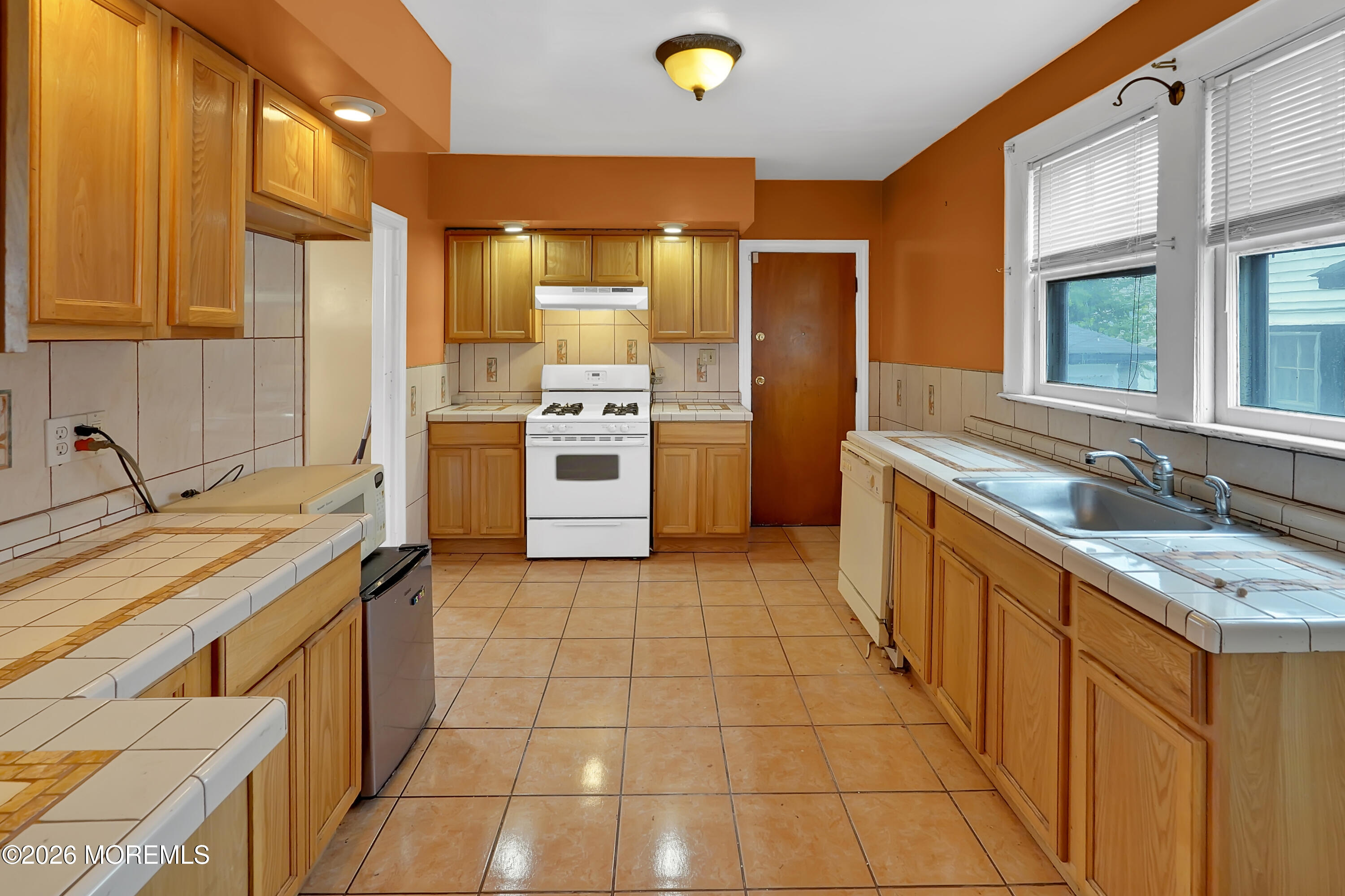131-133 Underwood Street Newark NJ 07106