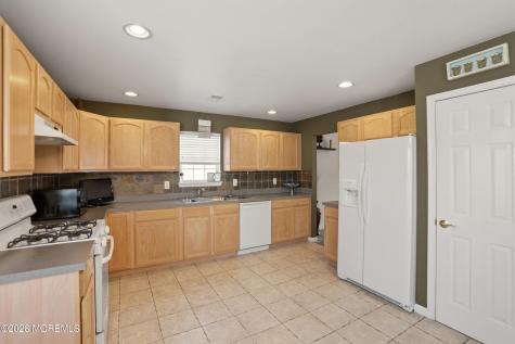 1609 8th Avenue Toms River NJ 08757