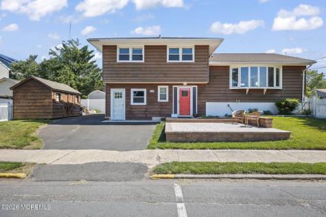 1716 Melrose Avenue Lake Como NJ 07719