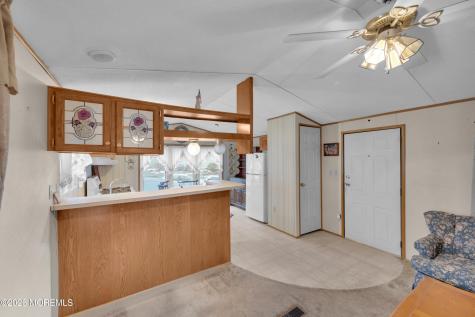 17 E Trail Brick NJ 08724