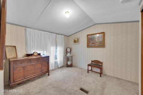 17 E Trail Brick NJ 08724