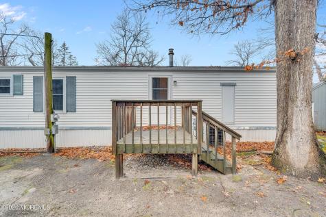 17 E Trail Brick NJ 08724