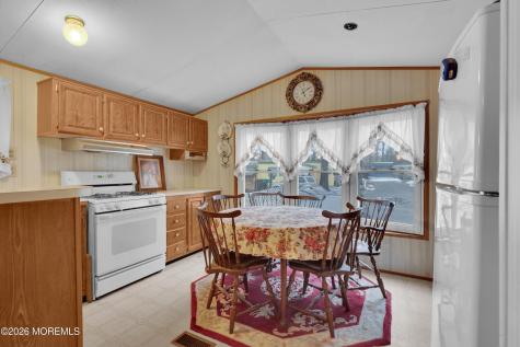 17 E Trail Brick NJ 08724