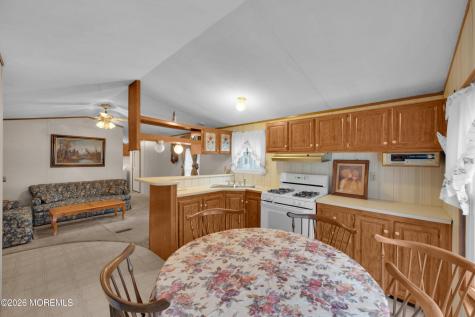 17 E Trail Brick NJ 08724