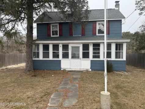 624 Main Street Eagleswood NJ 08092