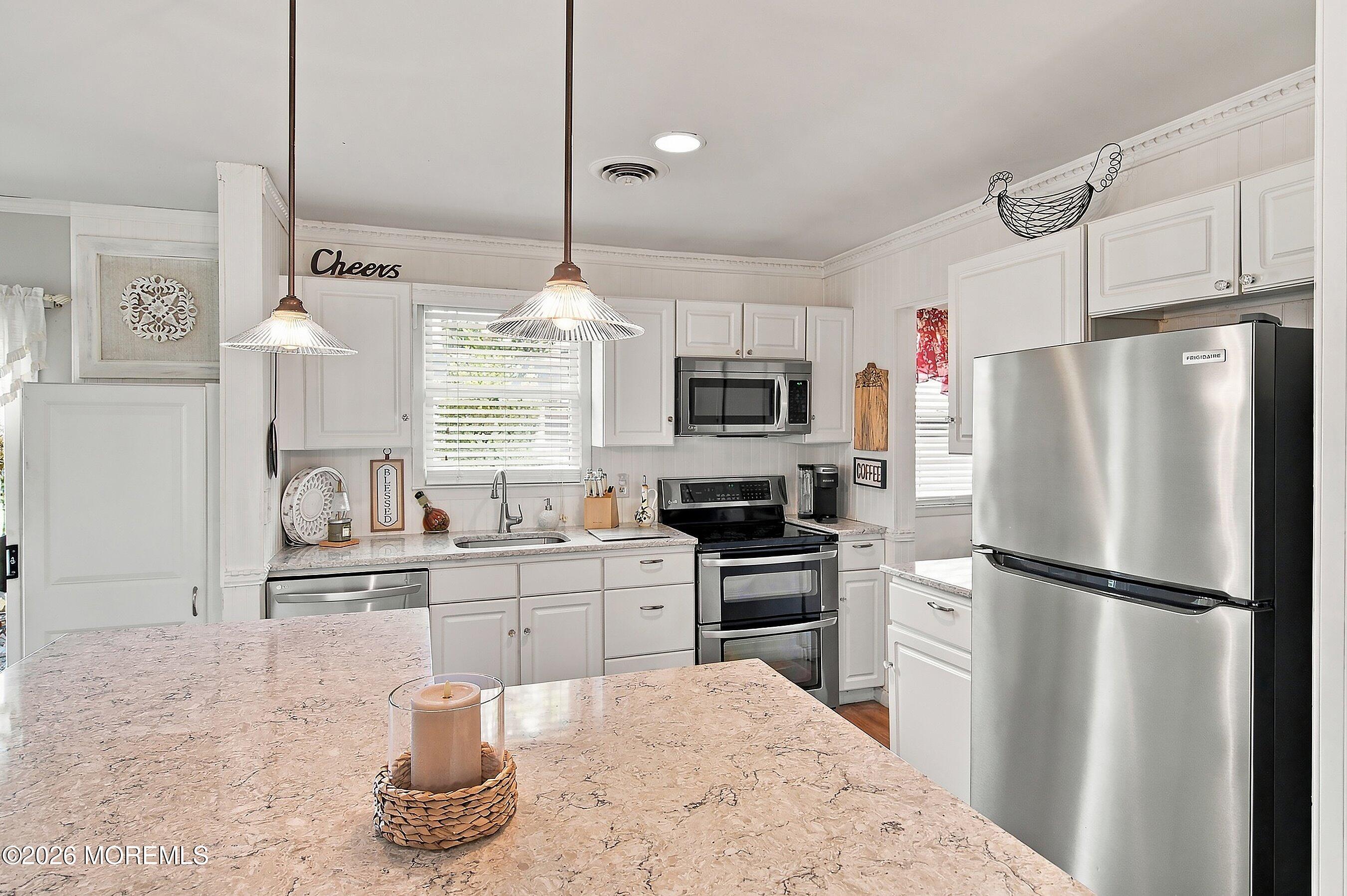 40 Hummingbird Lane Manchester NJ 08759
